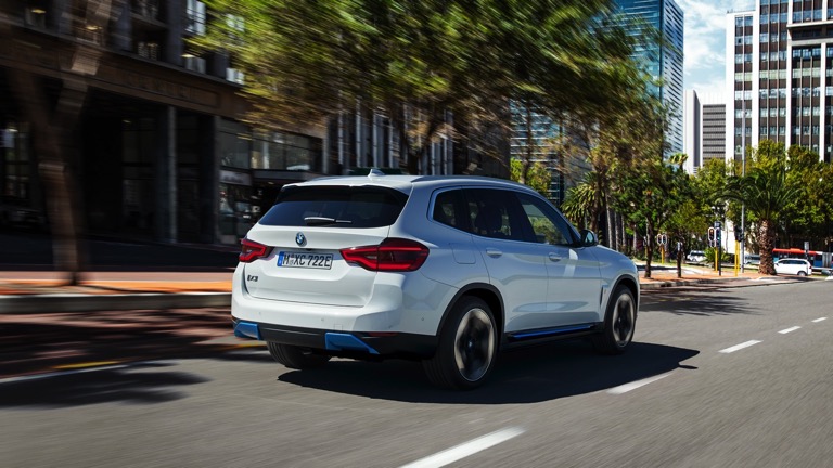 BMW iX3