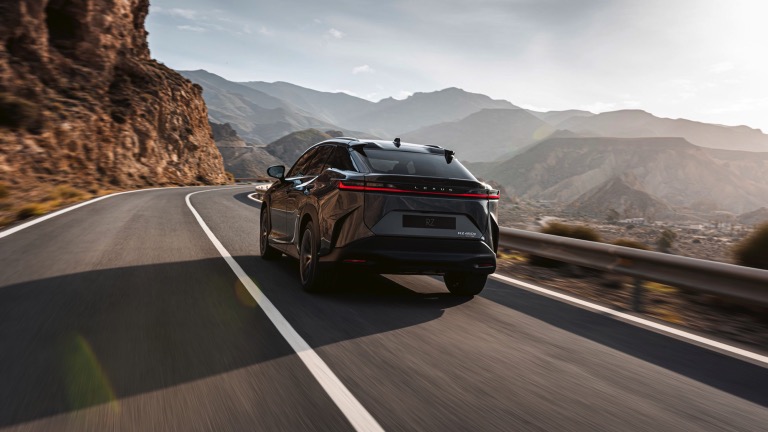 Lexus RZ 450e