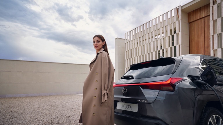Lexus UX 300e 2023
